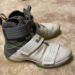 Nike White and Gray Sneakers with Green Highlights